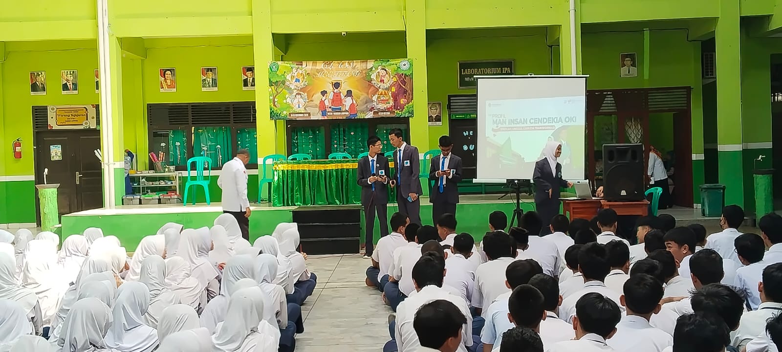 Alumni MTs N 1 Bandar Lampung Sosialisasikan MAN IC OKI Palembang kepada Siswa Kelas IX
