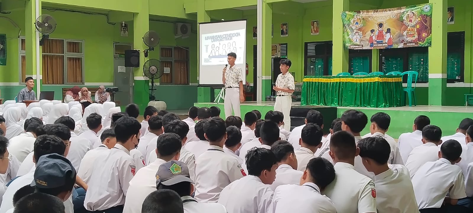 Duta Siswa MAN IC Lampung Timur Sosialisasikan PPDB dan Keunggulan Sekolah di MTsN 1 Bandar Lampung