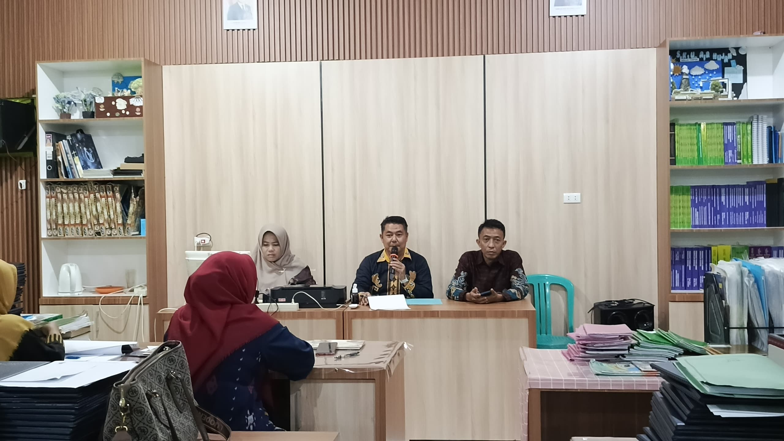 Kepala MTsN 1 Bandar Lampung Pimpin Rapat Kenaikan Kelas Tahun Ajaran 2025/2026