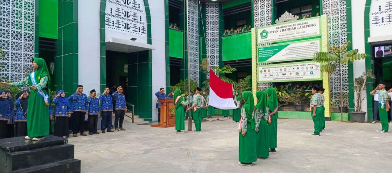 Semangat Sumpah Pemuda Menggema di MTsN 1 Bandar Lampung, Kepala Madrasah Tekankan Kolaborasi dan Pentingnya Persiapan Matang