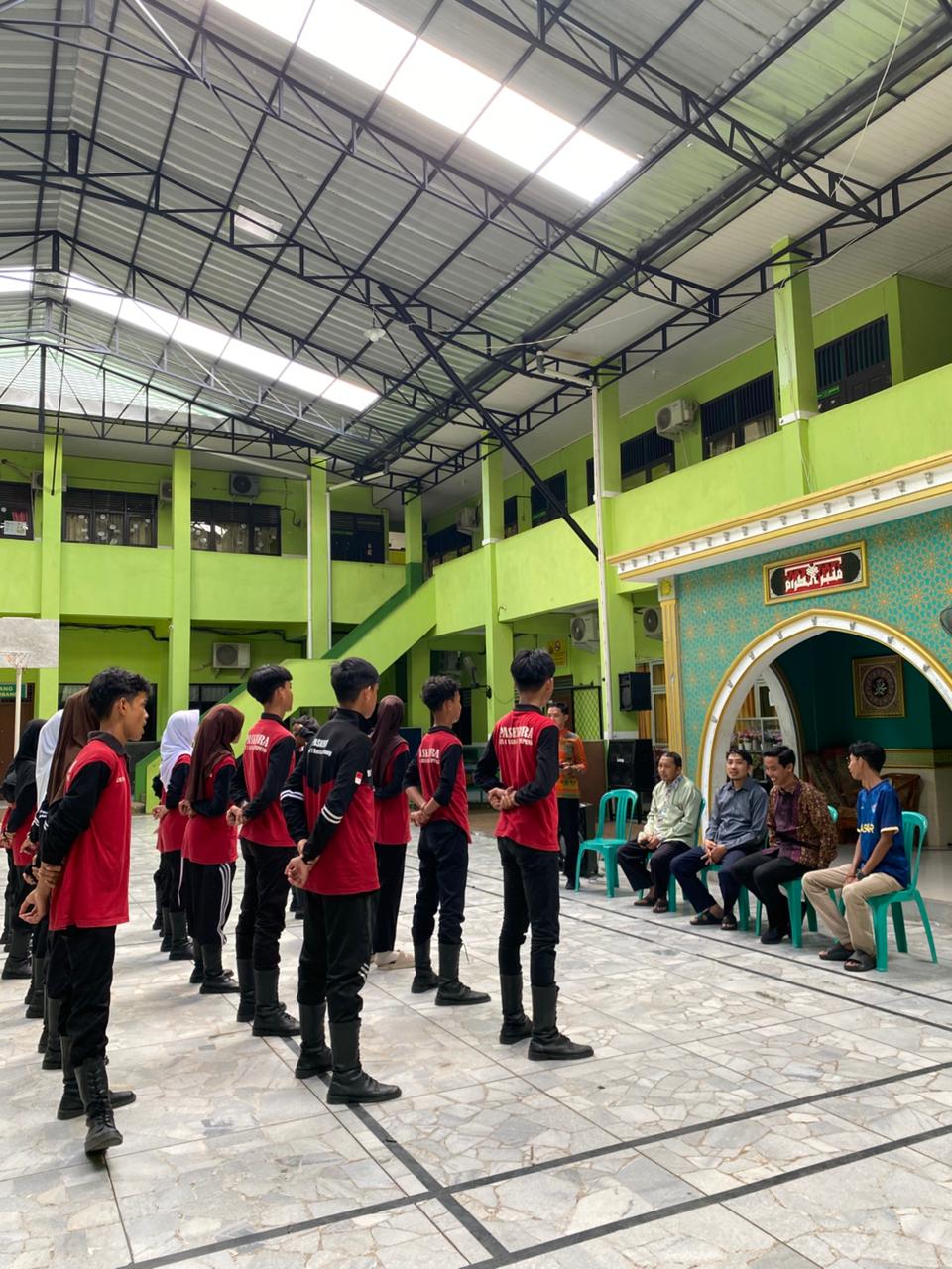 Tim Paskibra MTsN 1 Bandar Lampung Tampil Memukau dalam Kejurnas Paskibra 2025